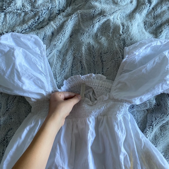 urban outfitters white dress!! - Picture 4 of 4